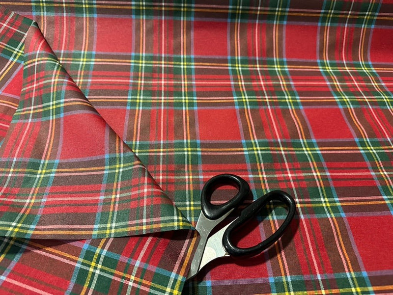Tessuto in cotone resinato antimacchia "Tartan" rosso - letele.it tessuti arredo